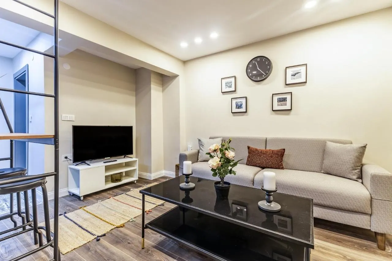 Located Flat Apartment Istanbul 0*,  Turkey