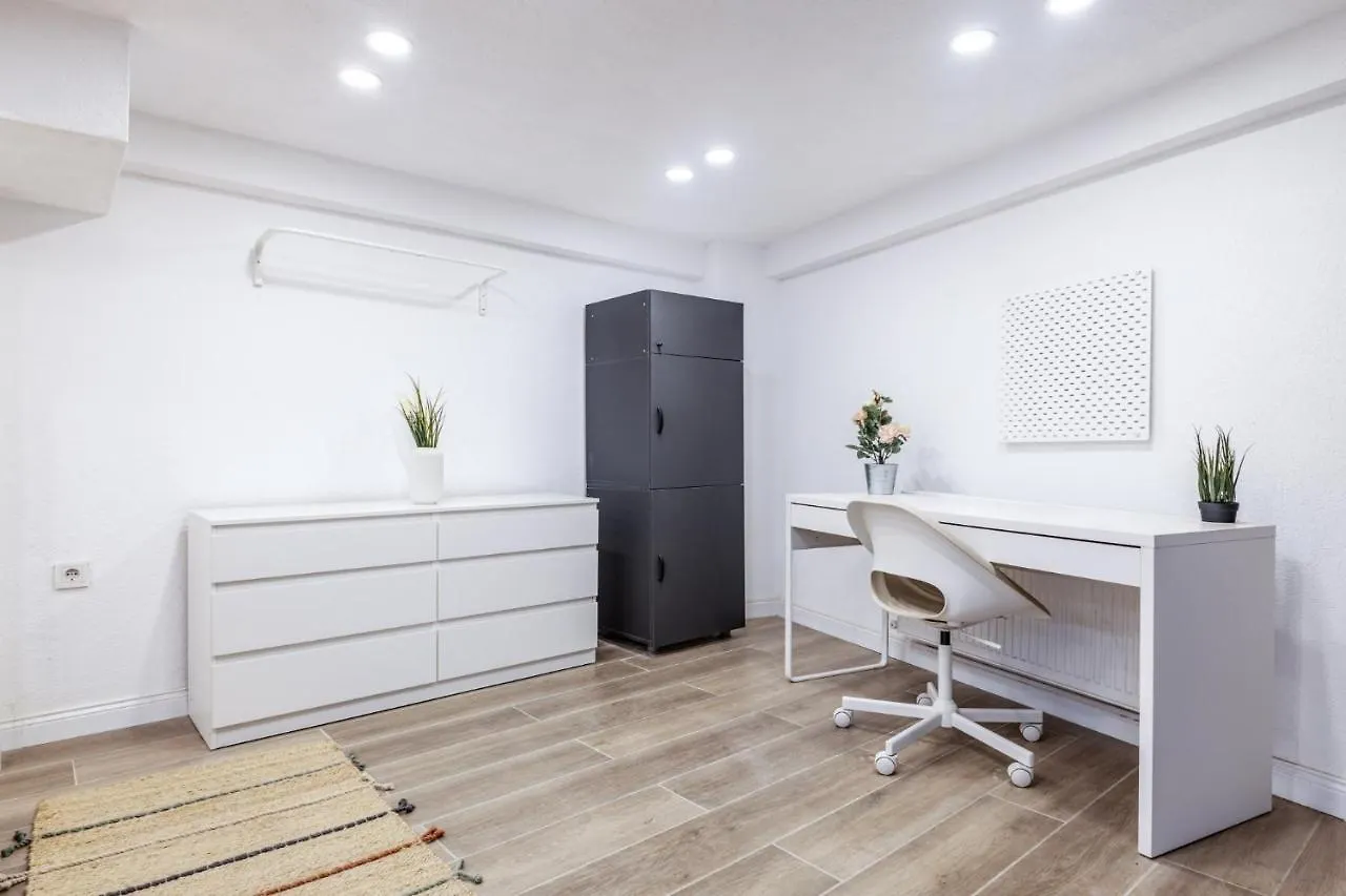 Located Flat Apartment Istanbul