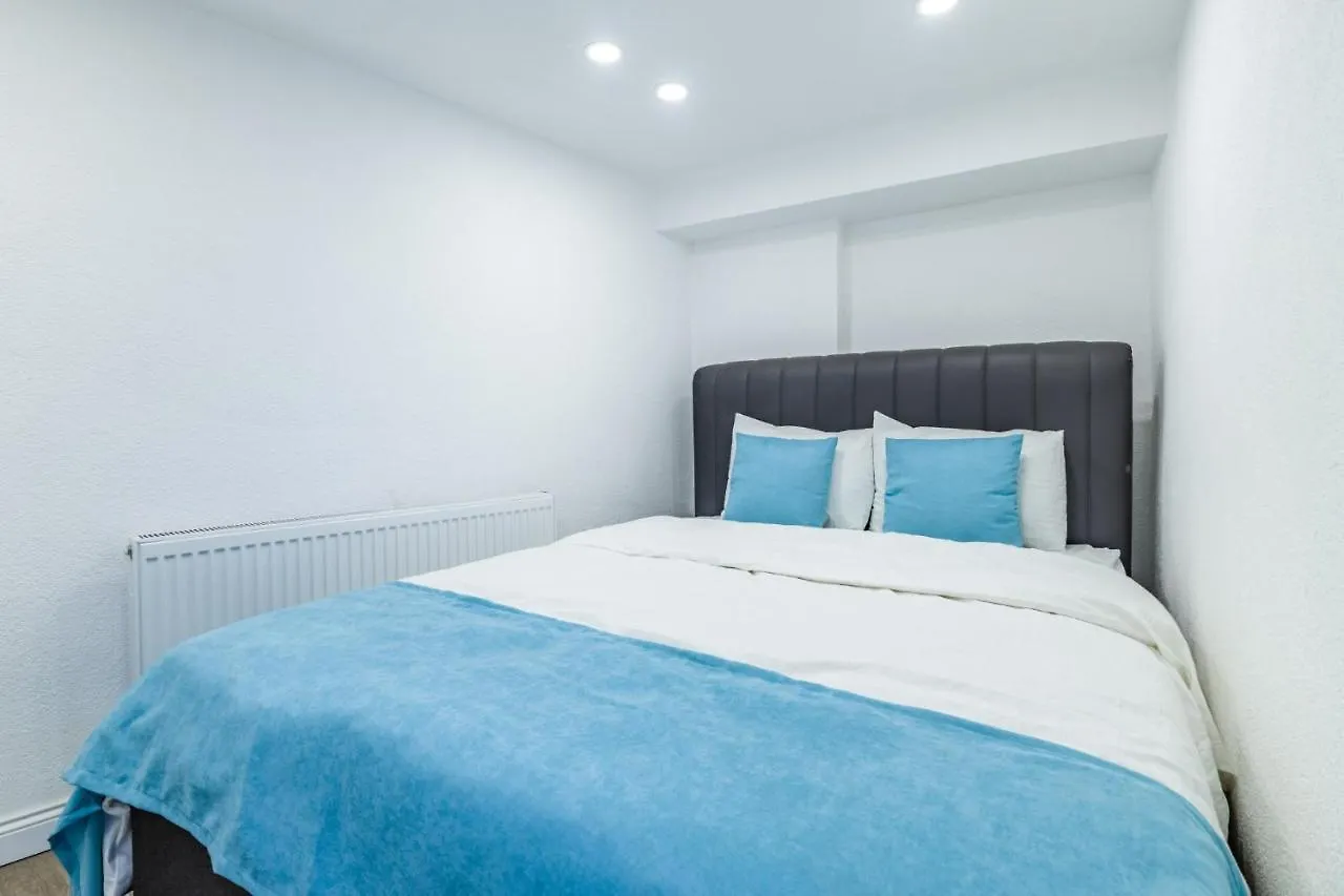 Located Flat Apartment Istanbul Turkey